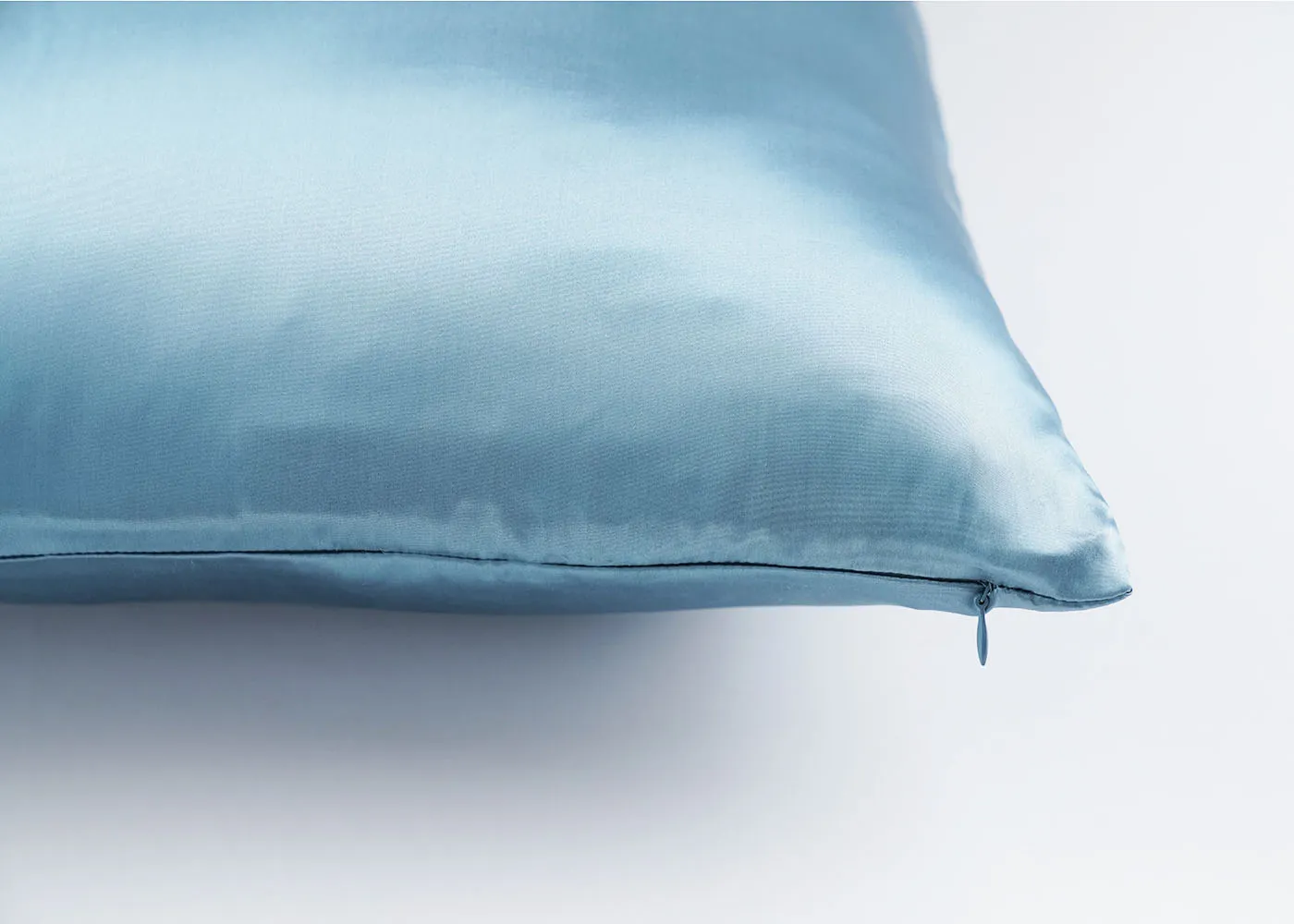 100% Mulberry Silk Pillowcase | Zipper Enclosure, 16 Momme