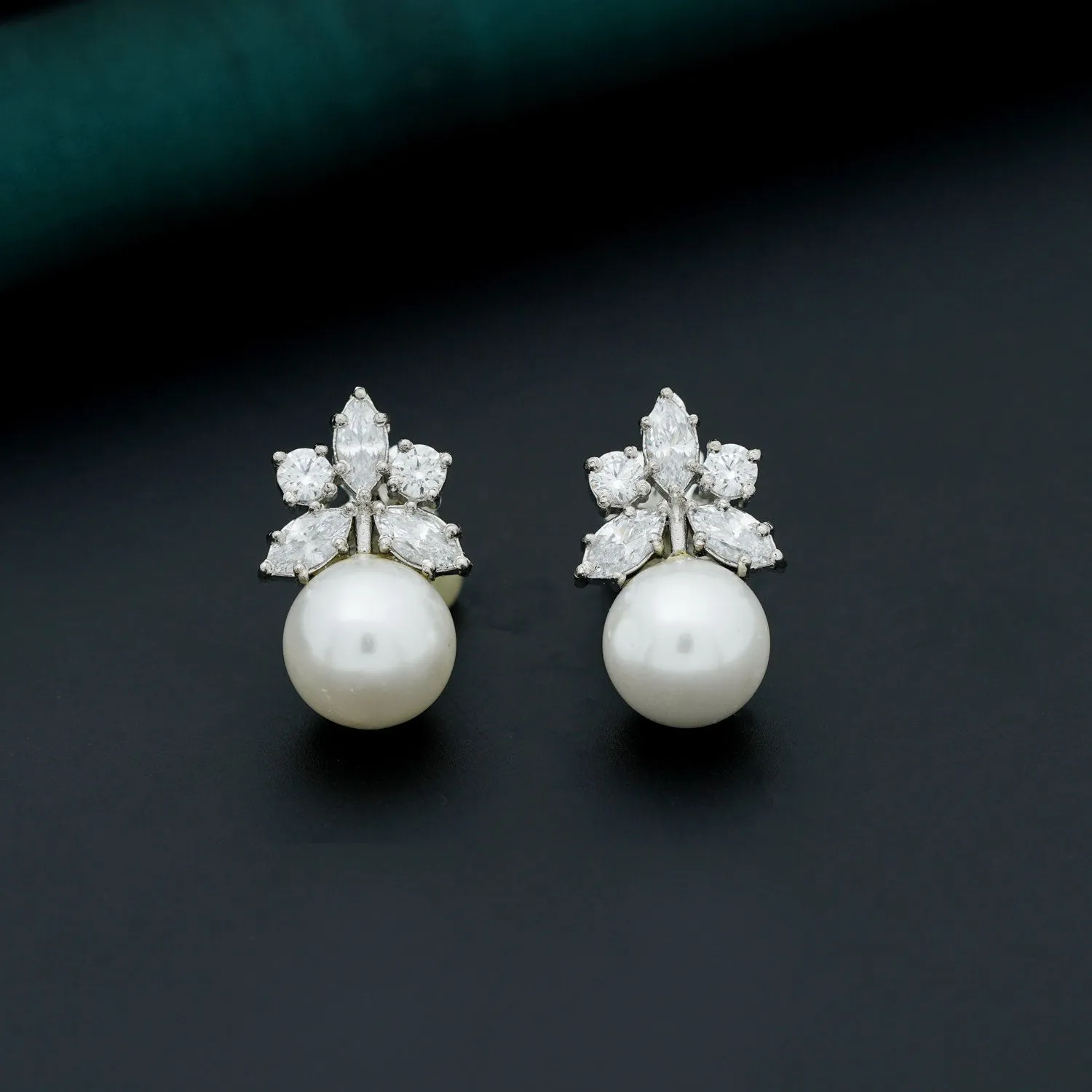 92.5 Sterling Silver Classic Charm Pearl Earrings