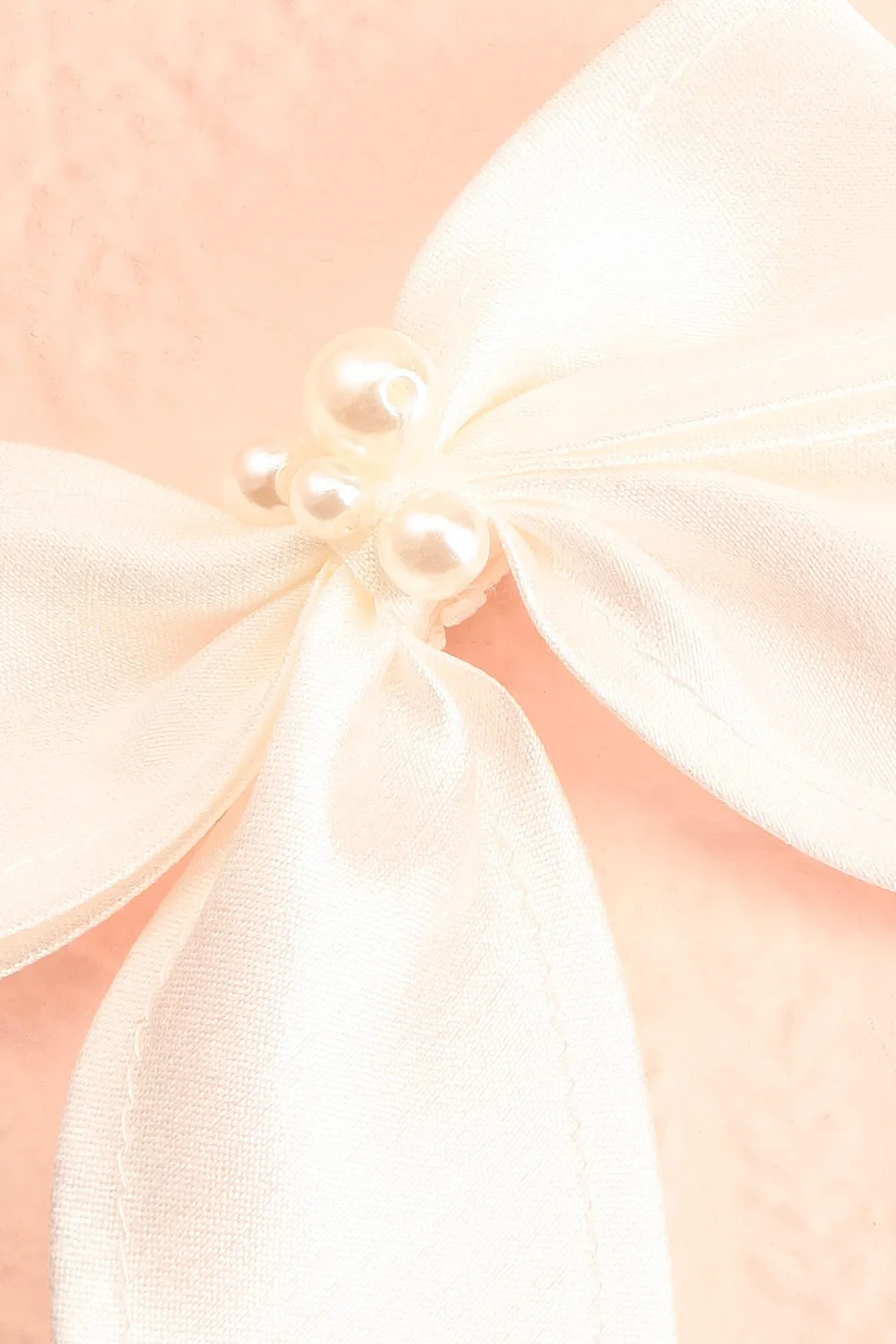 Antimony | White Bow Hair Clip w/ Pearls