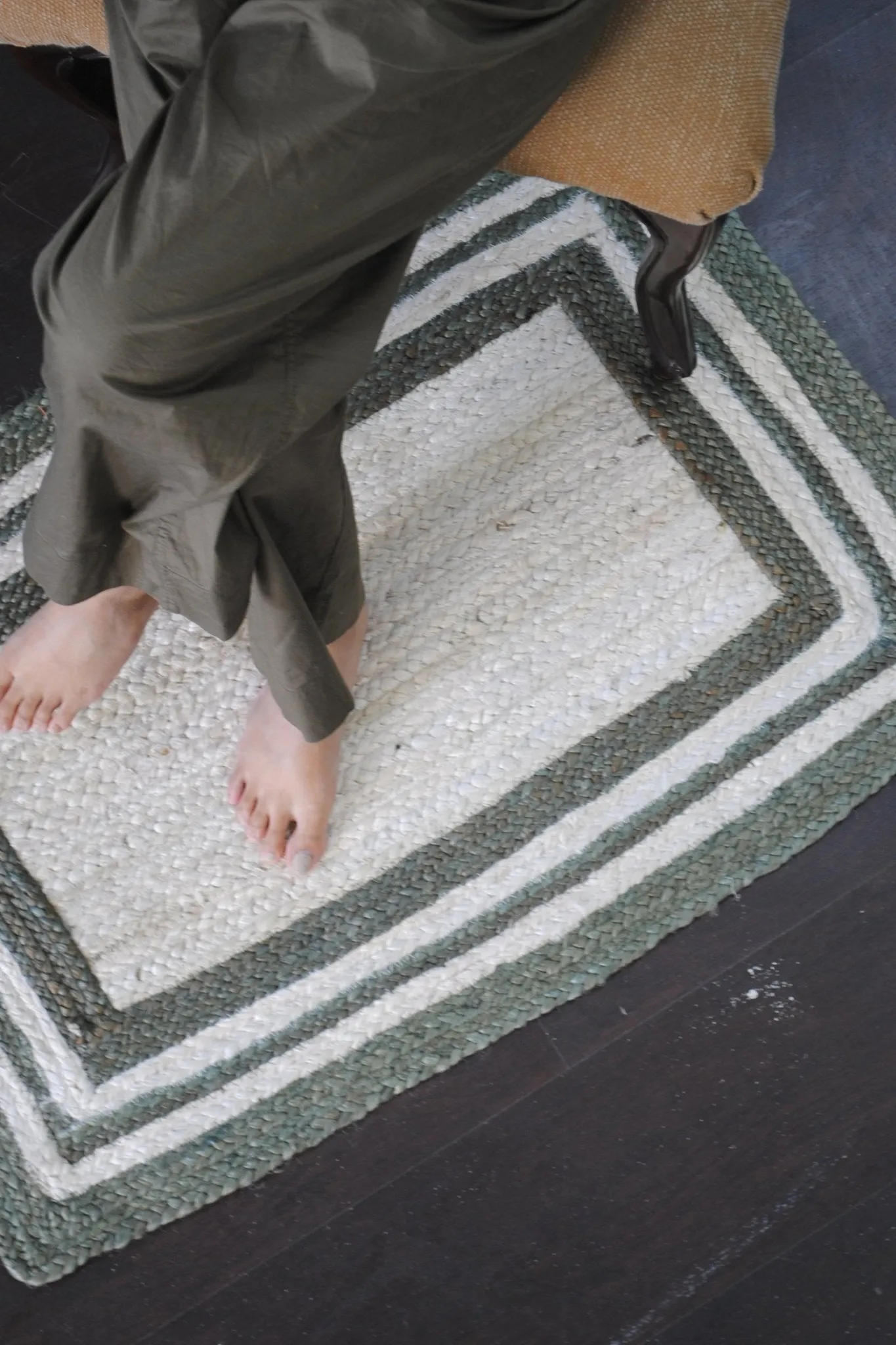 CREATE - BRAIDED RUG