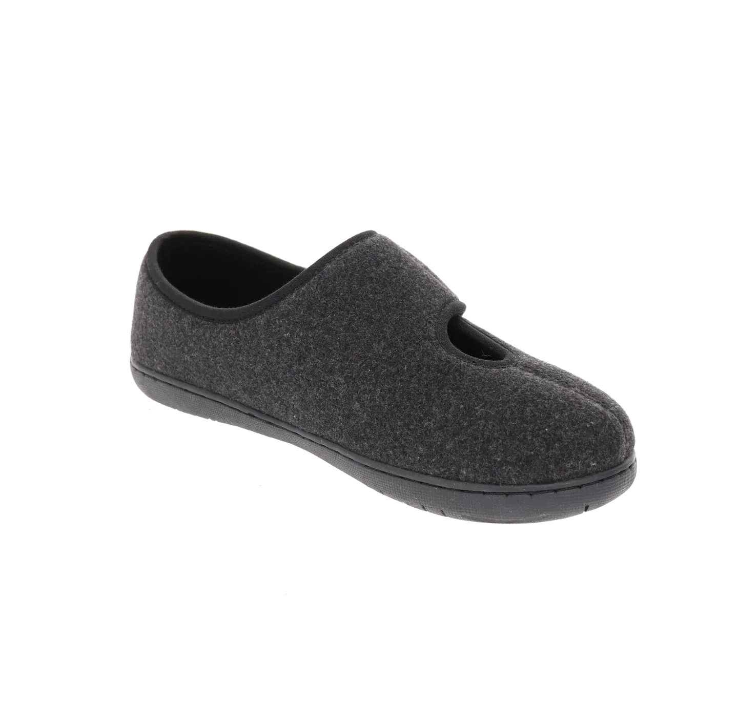 Kendale M2 Black Slipper