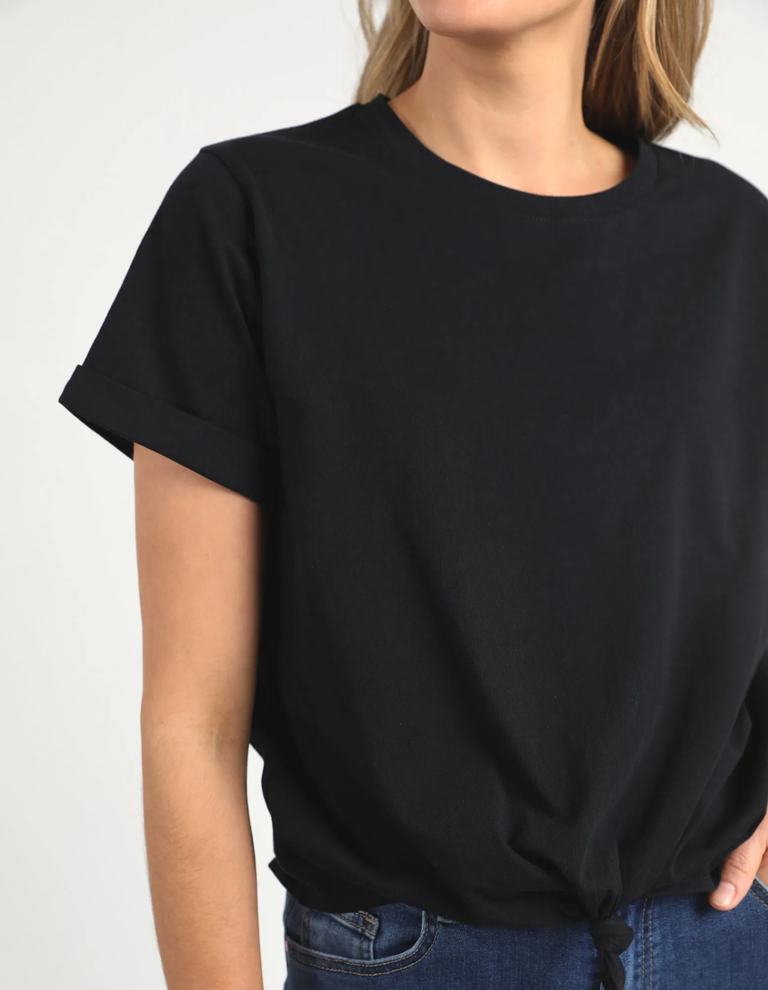 Knot Short Sleeve Tee Black