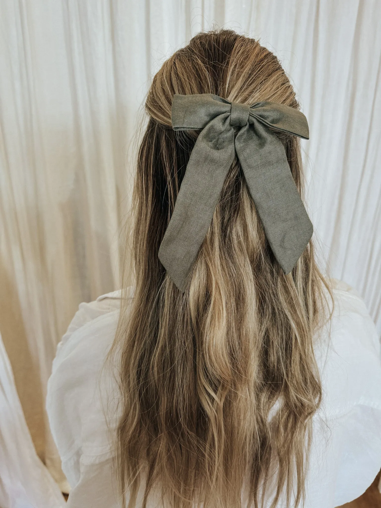 Linen Bow Hair Clip - Large