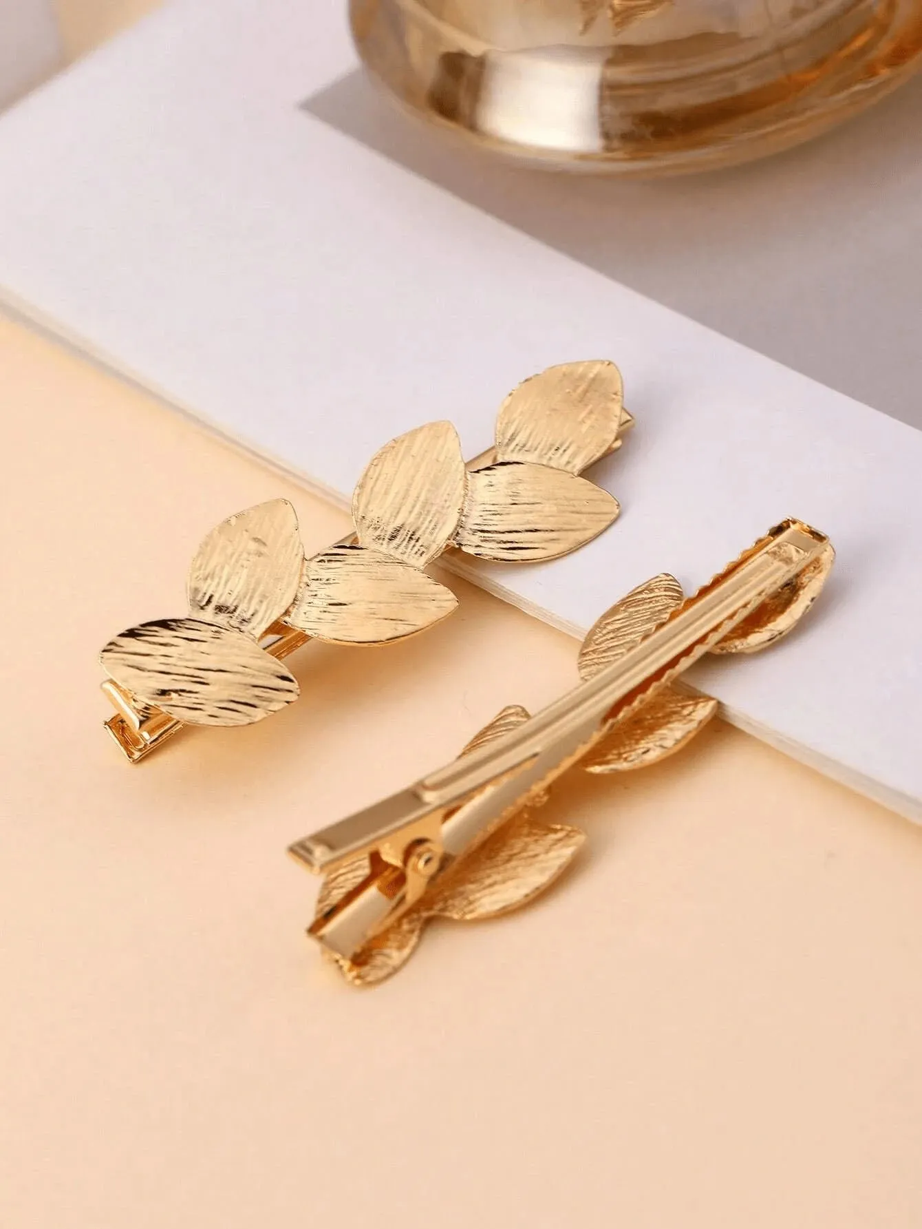 Reriti Minimalist Leaf Design Metal Hair Clips - 2pcs - Gold