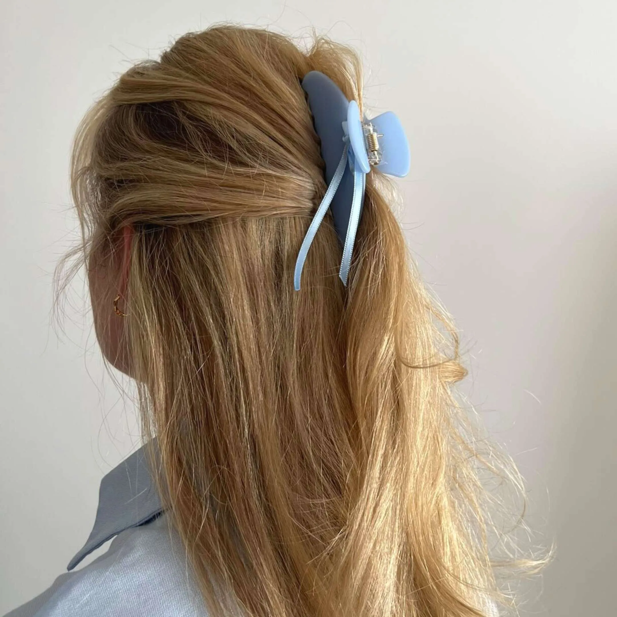 Tennis Luxe Clip - Baby Blue