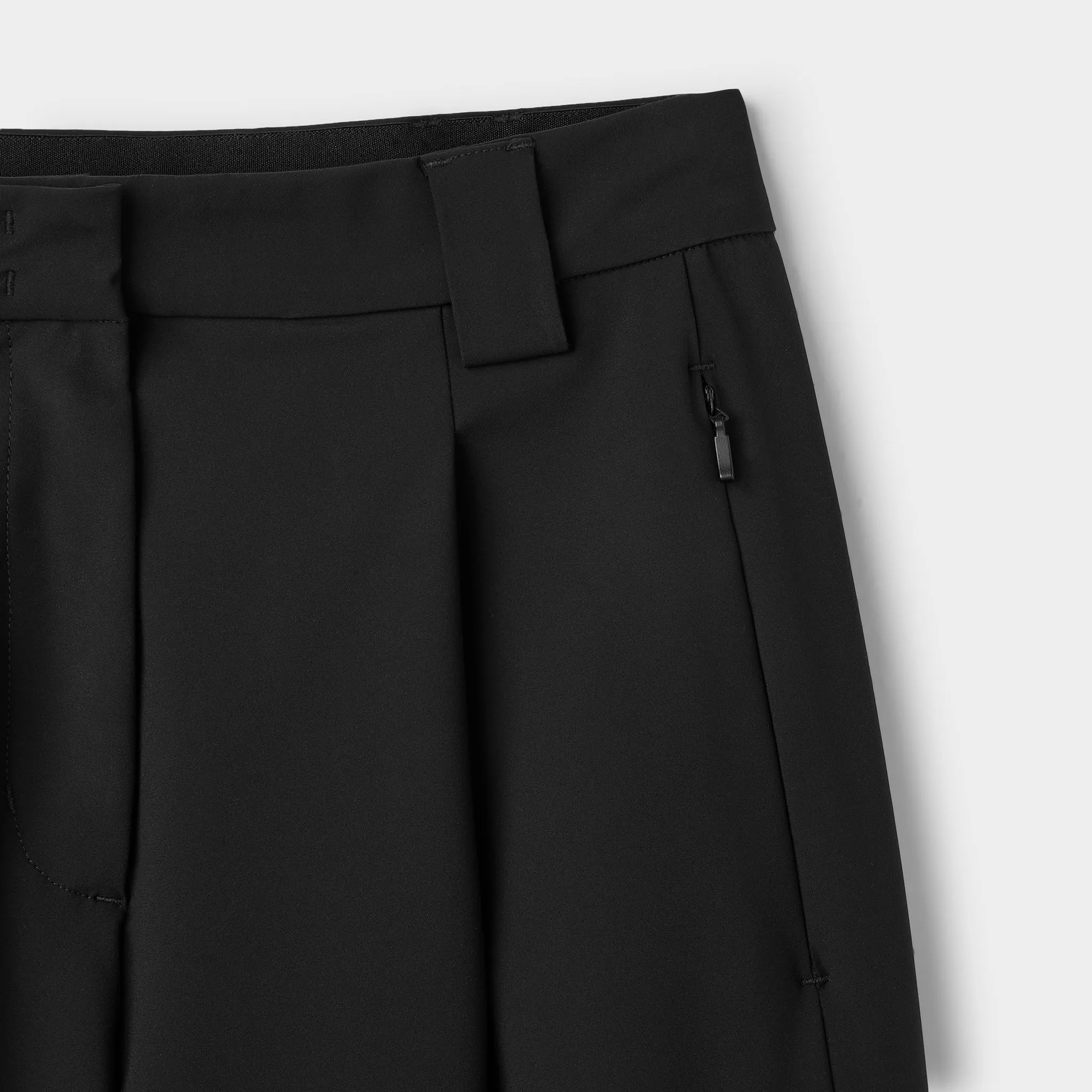 Wide Leg Tech Trouser